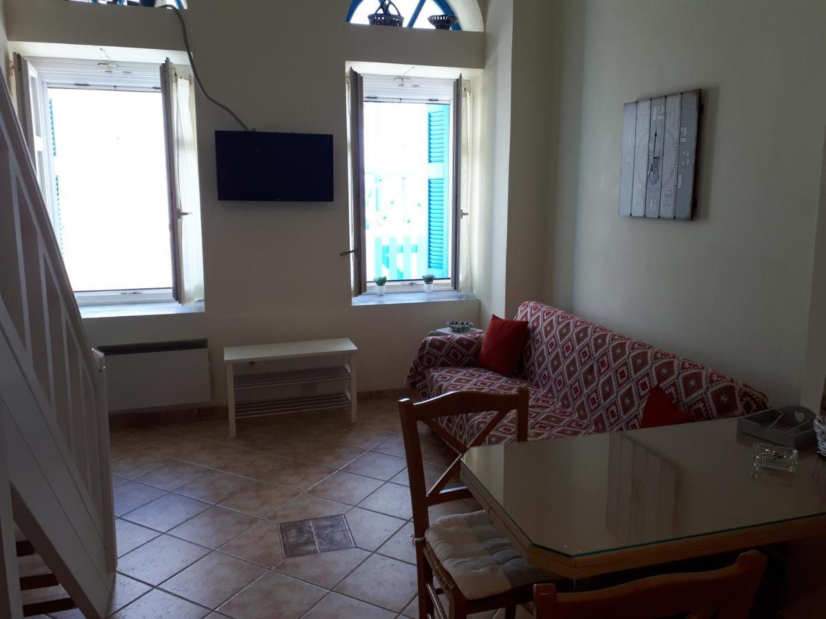 Roula'S Suites Άνδρος Εξωτερικό φωτογραφία